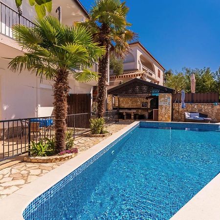 Cozy Apartment In Krk With Kitchen Krk Town Extérieur photo